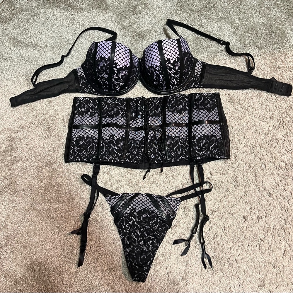Victoria’s Secret Very Sexy Scandalous Matching Set